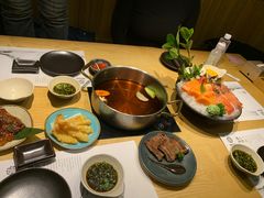 -枝魯枝魯自助料理