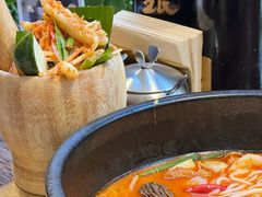 -银米·云南传统过桥米线(双廊黑金冠店)
