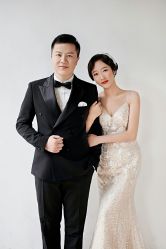 -雪中彩影婚纱摄影·微光艺术中心