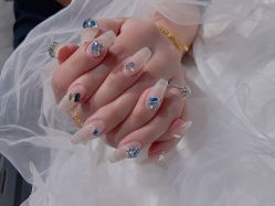 -沫儿·美甲美睫·半永久·皮肤管理