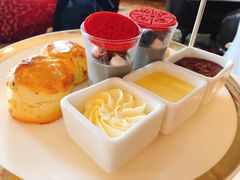 -Salon de Ville浦江汇(上海外滩华尔道夫酒店店)