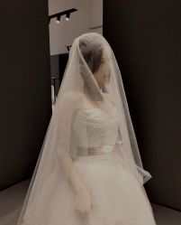 -Vera Wang婚纱礼服旗舰店