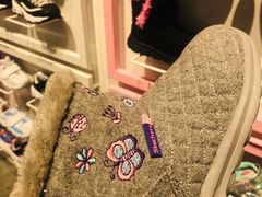 -SKECHERS 斯凯奇(上海国际时尚中心店)