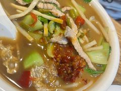 -牛八宝桂林米粉(八里庄店)