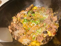 -妈妈家铁锅炖(景诚园综合楼店)