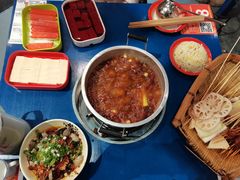 -马路边边麻辣烫联盟路店