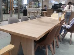 -奈雪的茶(民发广场长虹路PRO店)