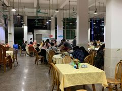 大堂-标记美食新鲜猪杂(兴南大道店)