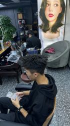 -藤野造型专业烫染接发