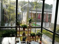 -龙湖东院农庄(乡间小路店)