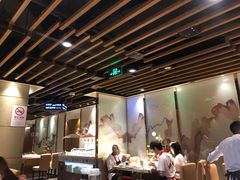 -海底捞火锅鲜切牛肉主题店(长寿路店)