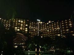 -三亚湾海居铂尔曼度假酒店