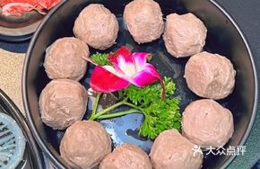 Hand-Beaten Beef Balls