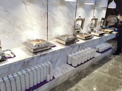 自助取餐区-茅庐川菜