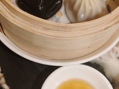 鲜虾小笼包-绿茶餐厅