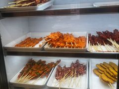 -哈尔滨小酒馆·鲜肉现穿自助烧烤(康新花园店)