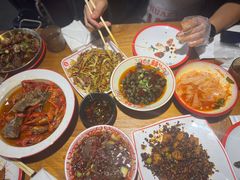 -华仔龙虾(永乐路总店)