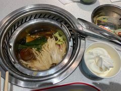 -龍歌自助小火锅(芝罘万达店)