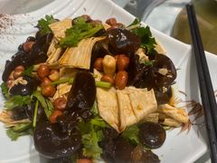 鲜枝竹捞东北木耳-清心鸡沙田乳鸽店·非遗传承(石溪店)