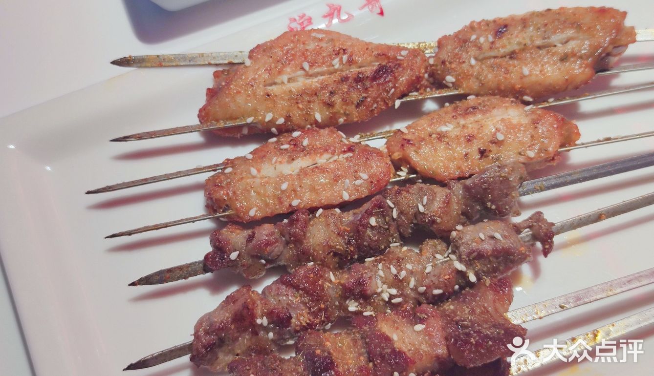 今日份的龙虾海鲜烧烤好吃到停不下来🤩