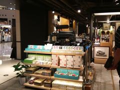 -猫的天空之城概念书店(苏州诚品店)