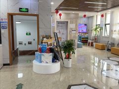 -茂菊口腔连锁(浦东南路店)