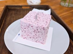 -山与蓝·轻糖鲜果蛋糕(勒泰店)