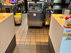 -麦当劳(桃仙机场到达层店)