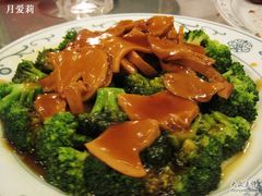 碧绿元宝鲍-上海安亭别墅花园酒店