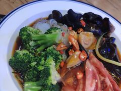 -山河屯铁锅炖(哈西站店)