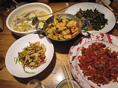 -小三峡食府(西五路店)