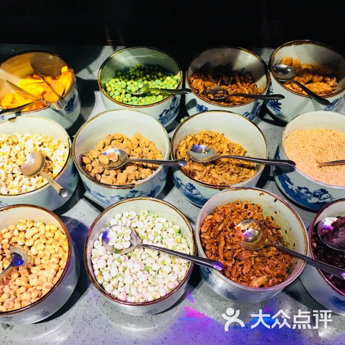 山城辣妹子火锅(汇都广场店)自助小零食图片 - 第11张