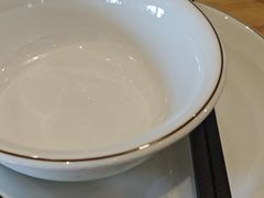 -兔行天下-鸿鹤鲜锅兔(中海国际店)