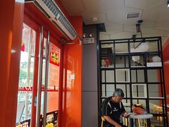 -华莱士·全鸡汉堡(五号路店)