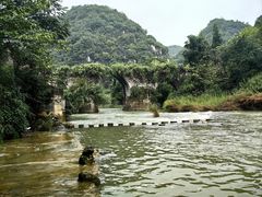 -高荡千年布依古寨旅游景区