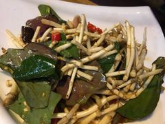 -自贡盐帮菜·玩辣餐厅(樱花园西街店)