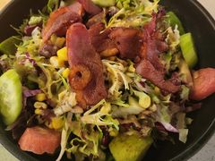 烟熏A级鸭胸配牛油果彩豆沙拉-天空花园餐吧·生日·团建(南山店)