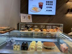 面包甜点陈列柜-香馥咖啡(民盈国贸城店)