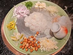 -得意咚瓜·顺德鱼生·冬瓜火锅(深圳首店)