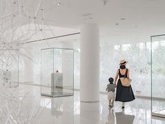 -罗红摄影艺术馆