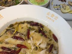 -渔语鱼酸菜鱼新川菜(来福士店)