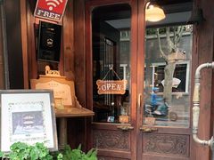 门面-古董花园(思南路42弄小区店)
