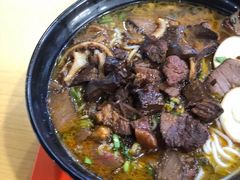 -花溪巷牛肉粉(泉城路店)