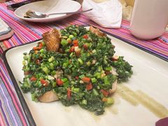 -香巴拉云南餐厅(华莱坞店)