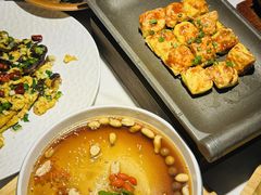 -雀舞云南菜(天津天河城购物中心店)