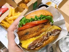 芝士牛肉蘑菇堡-Shake Shack(成都太古里店)