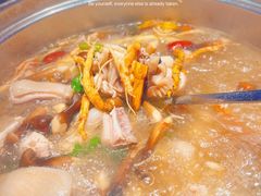 -千岛蚝高压锅生蚝·人参火锅(白云万达店)