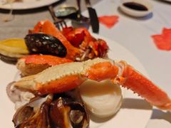 -广州万富希尔顿酒店·感趣自助餐厅·金秋蟹宴生蚝海鲜刺身