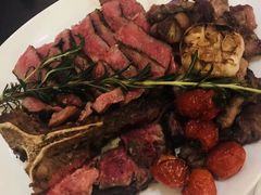 -卡佩罗意大利餐厅及酒吧Al Cappello Trattoria