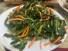 人参菜-北京龙庆四季香农家饭庄·灶台鱼·碳烤虹鳟鱼(龙庆峡店)